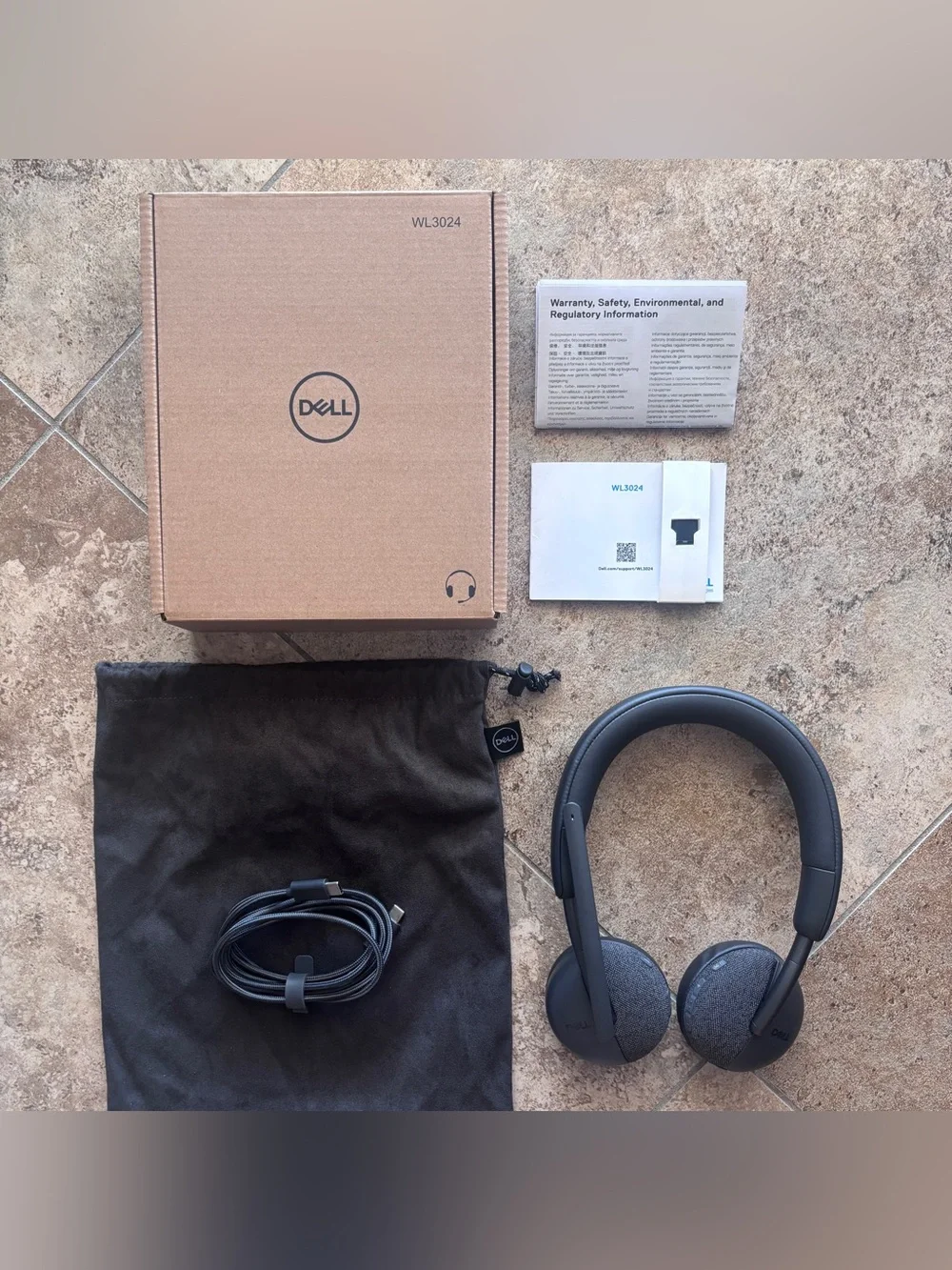 NEW IN BOX Dell WL3024 Black On-Ear Wireless Headset with Boom Microphone